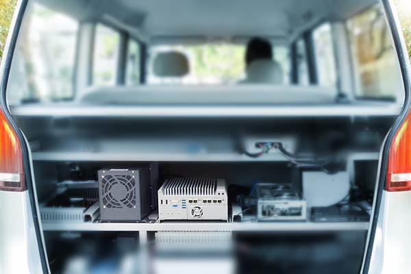 One of the noteworthy technologies is the inference module on the vehicle. It is a self-researched and developed Surrounding Sensing Subsystem (3S)